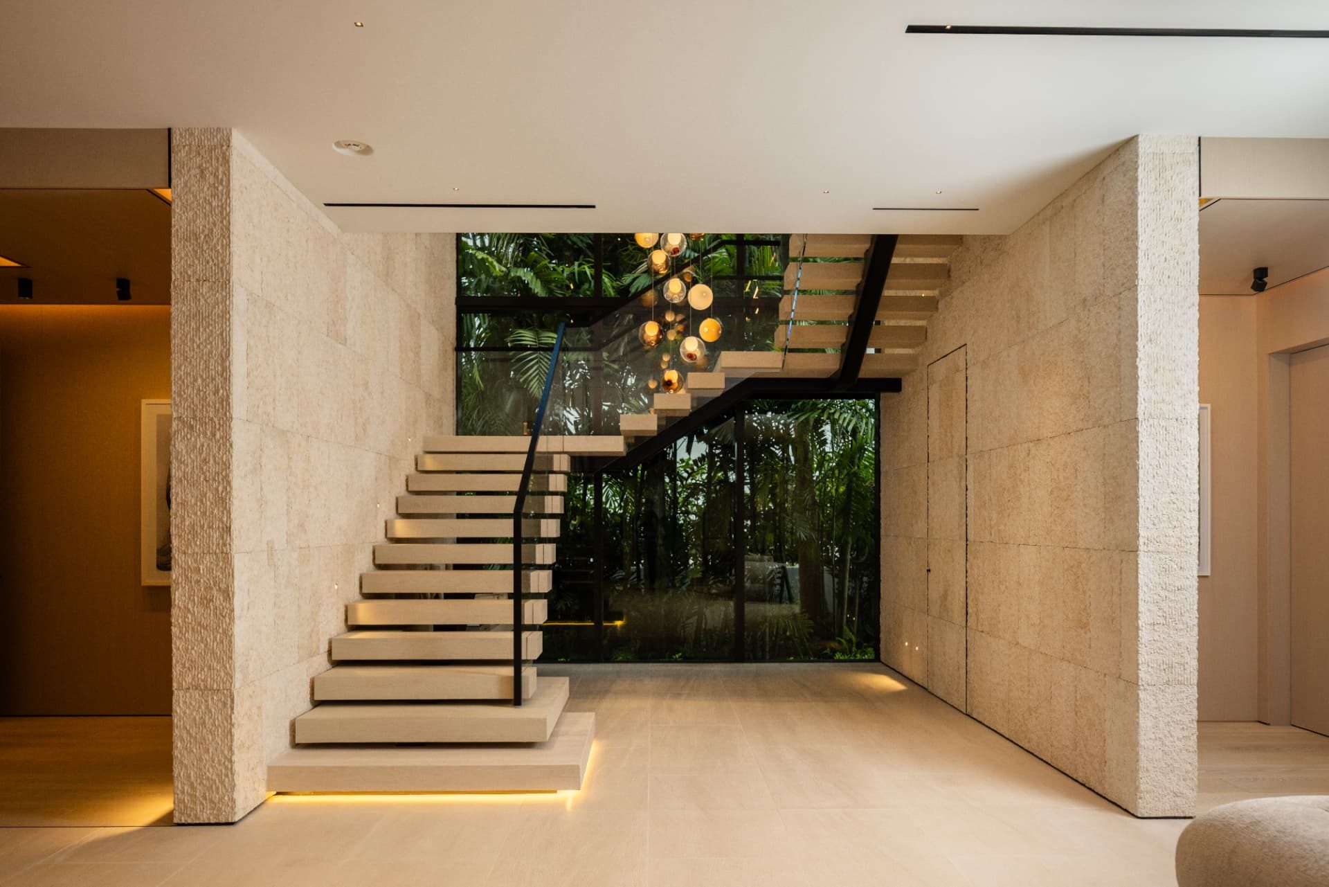 Luxury Waterfront Residence — view 18